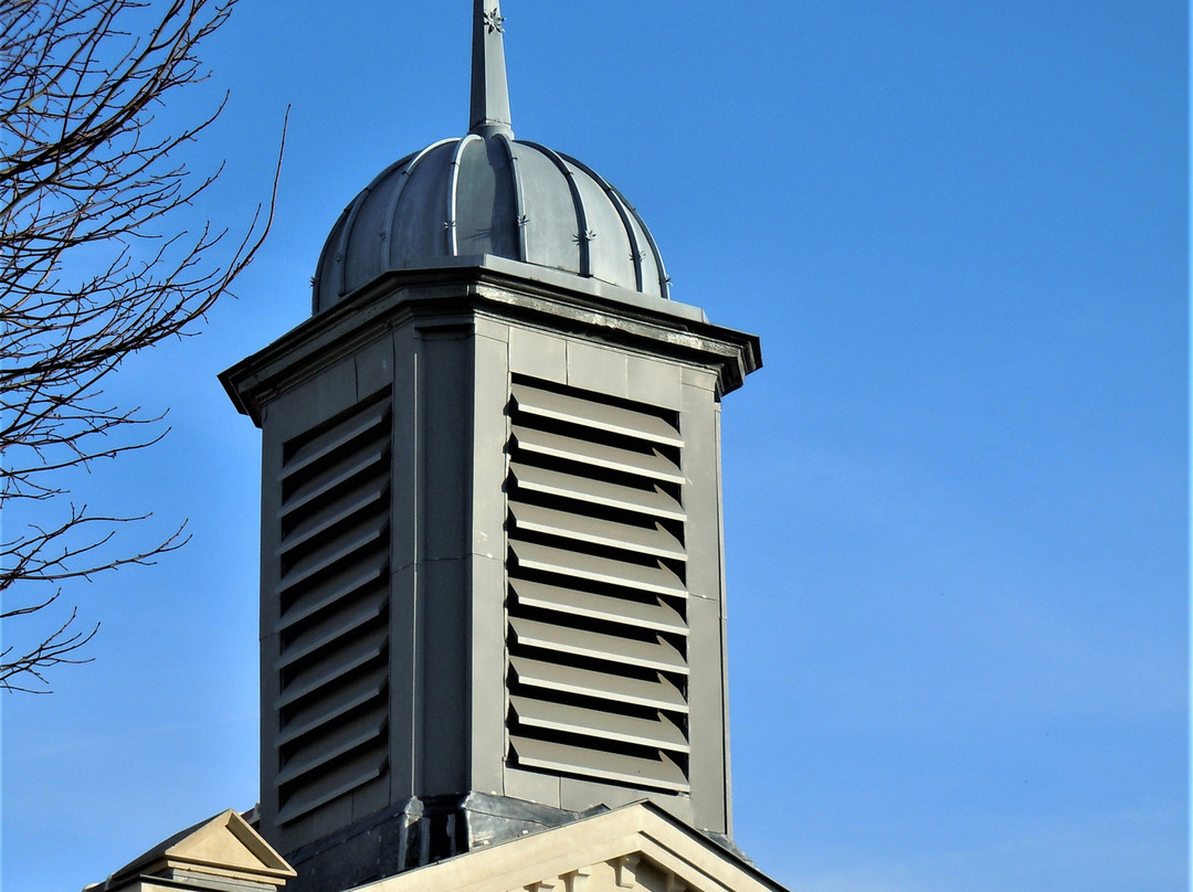 Eglise Saint-Denis-Clichy-Sous-Bois必去景点