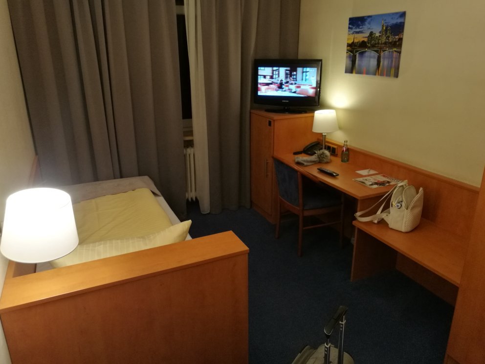 尼德雷德霍夫酒店-官方