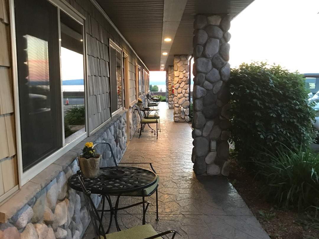 River Rock Inn & Bait Shop主图