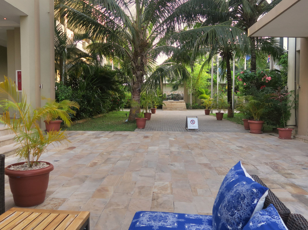 Ngalawa Hotel & Resort主图