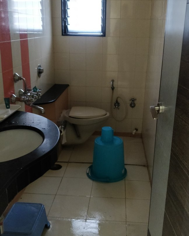 尤拉吉酒店主图