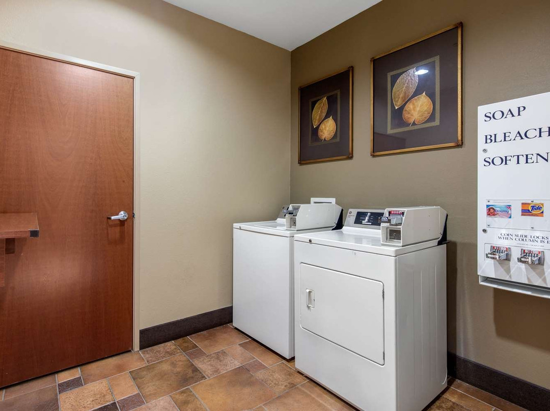 Comfort Suites Marshall主图