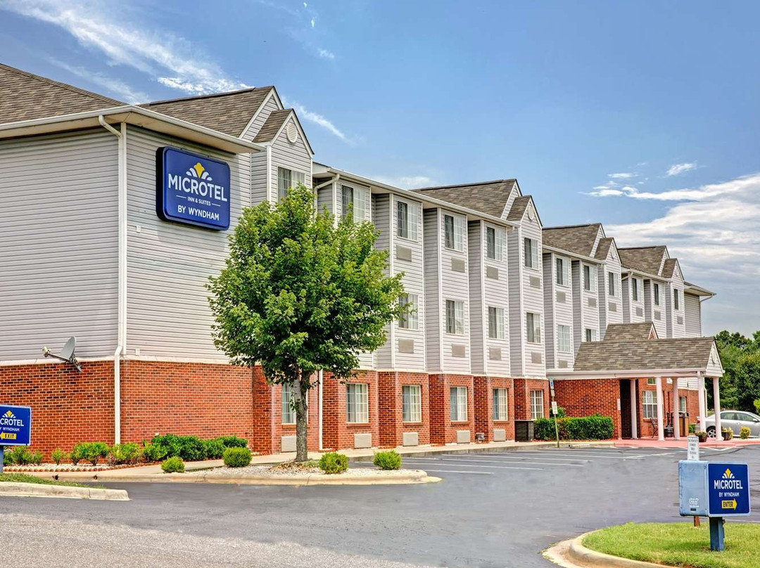 斯泰茨维尔温德姆麦客达套房酒店主图