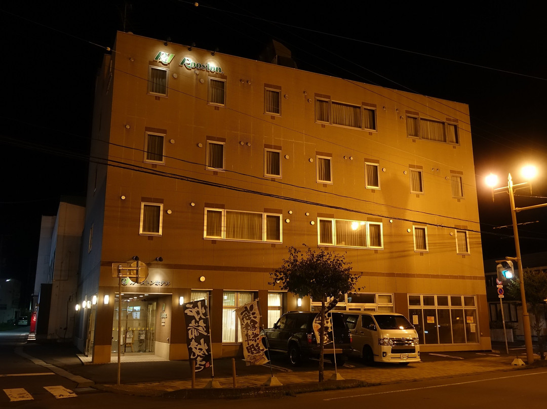 拉斯顿饭店主图