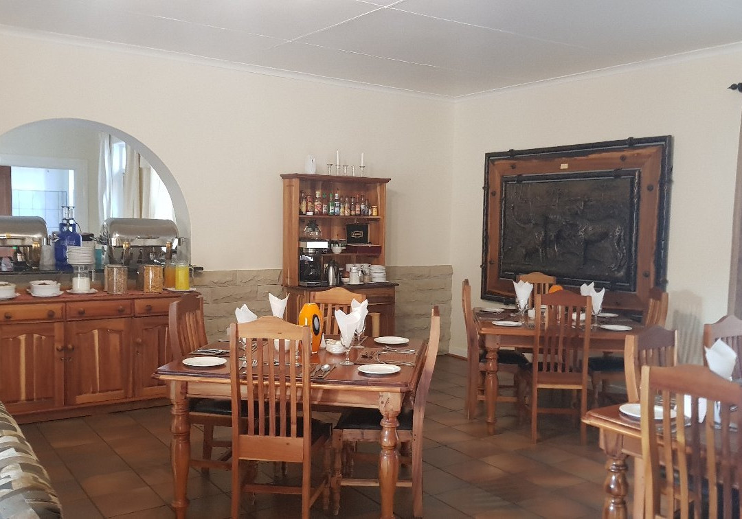 26 On Chamberlain Guest House主图