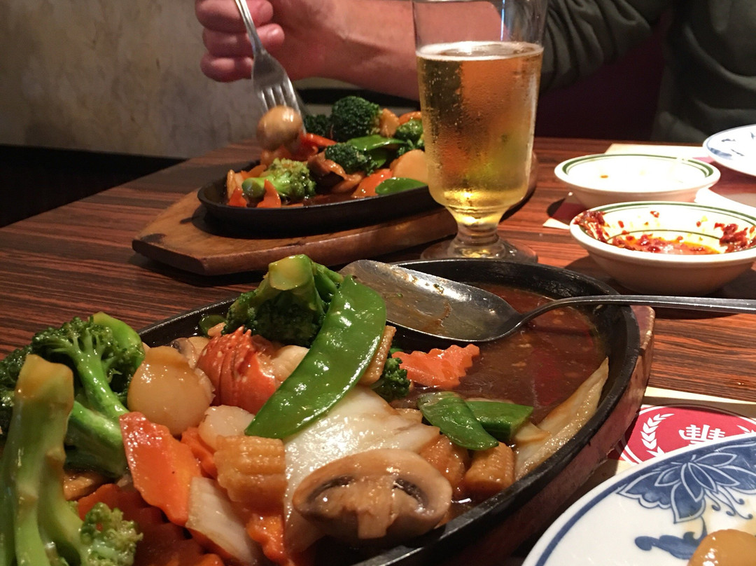 Jade Palace Chinese Restaurant