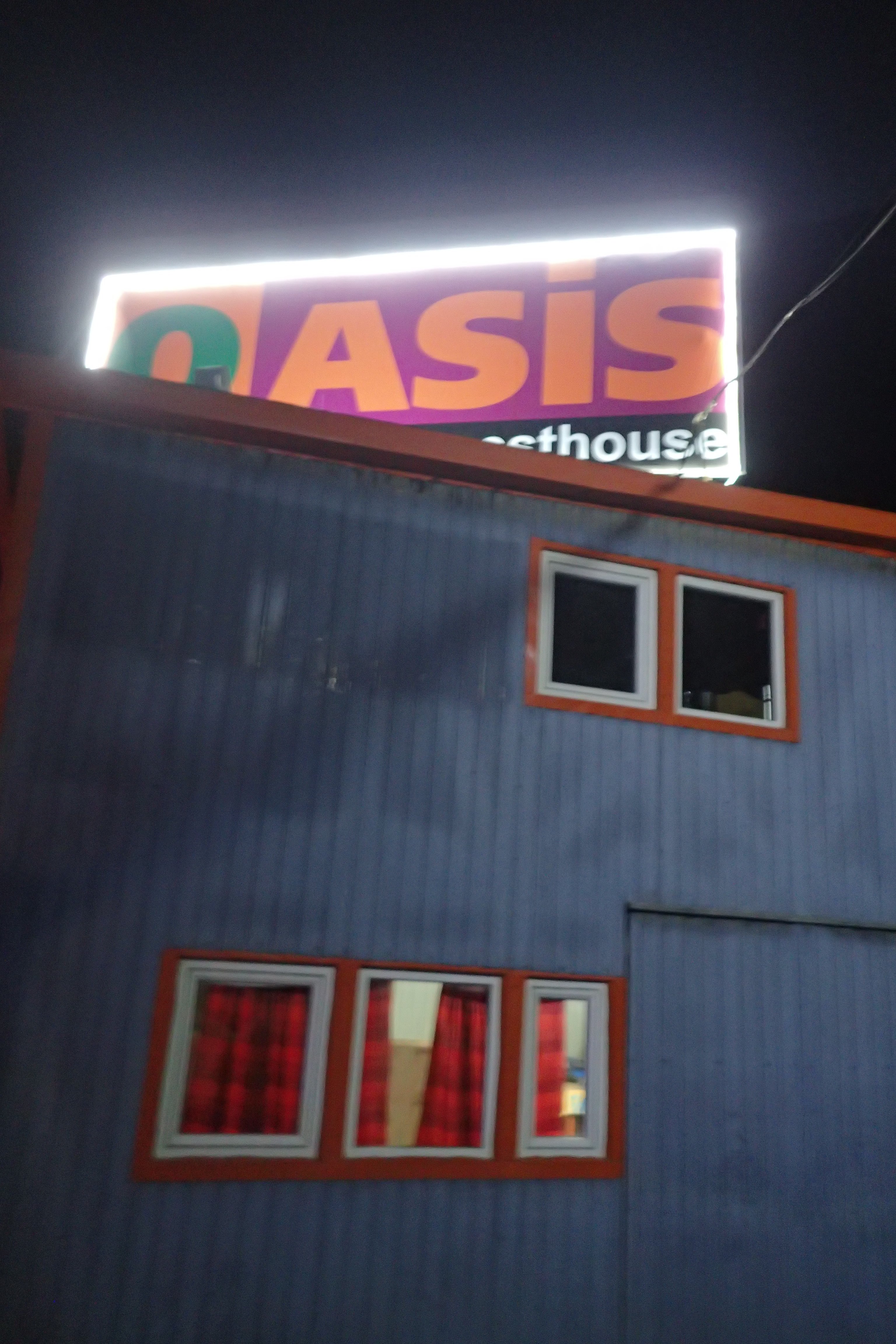 Oasis Cafe & Guesthouse-浴室