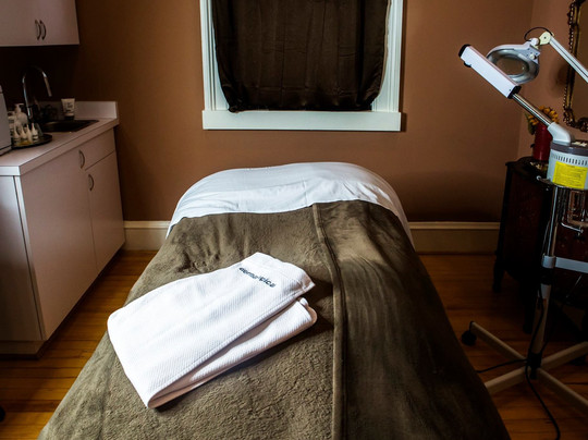 New York New York Hair Salon and Day Spa-弗雷德里克必去景点