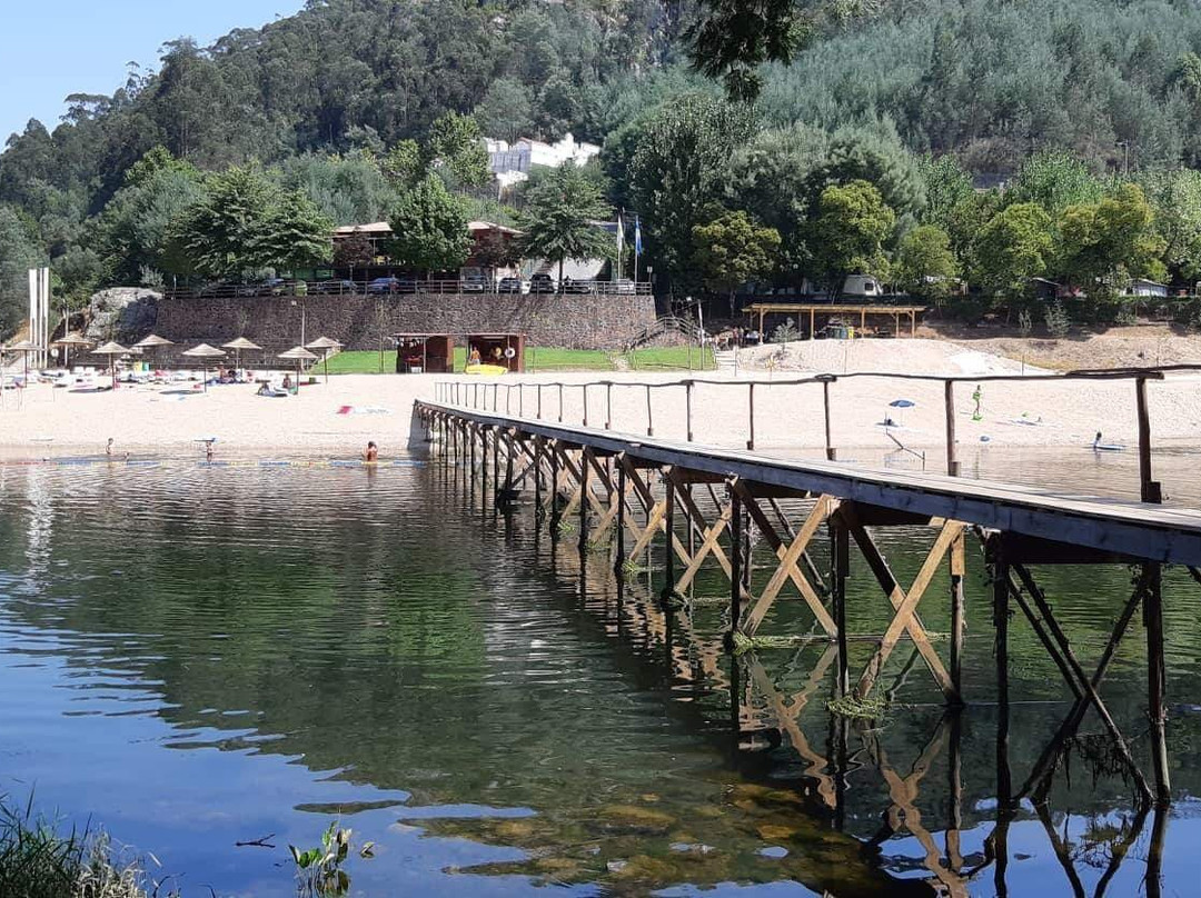 Praia do Reconquinho景点图片
