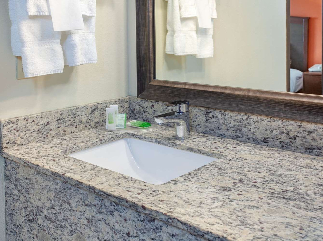 AmericInn by Wyndham St. Cloud主图