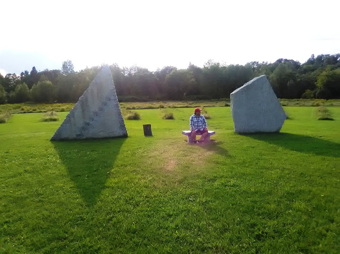 The Stanstead Stone Circle-Stanstead必去景点