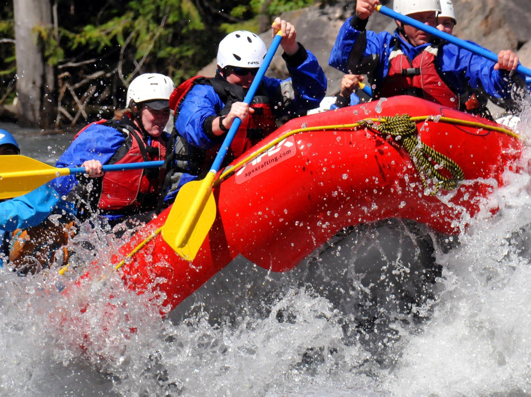 Apex Rafting Company-雷夫尔斯托克必去景点