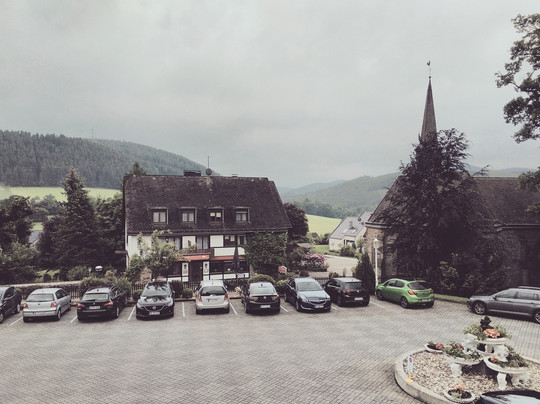 施洛斯城堡兰德酒店主图