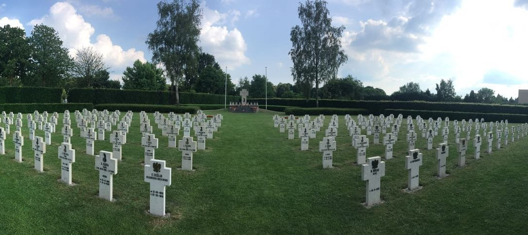 Polish War Cemetery景点图片