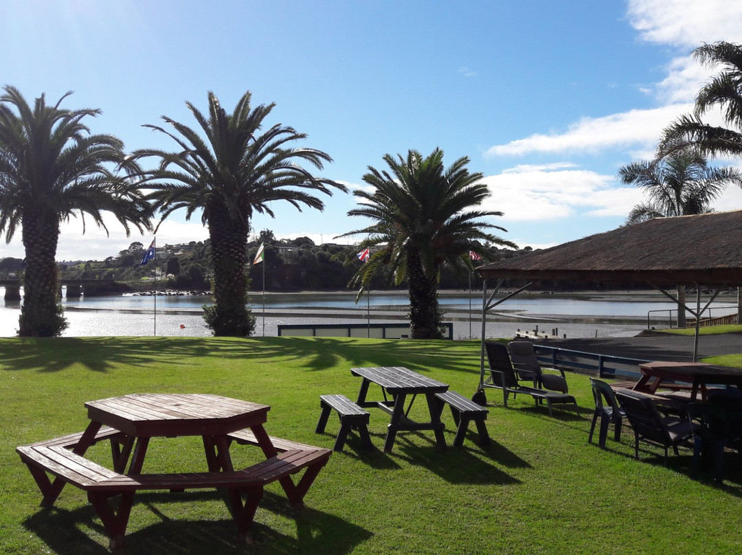 Raglan Palm Beach Motel主图