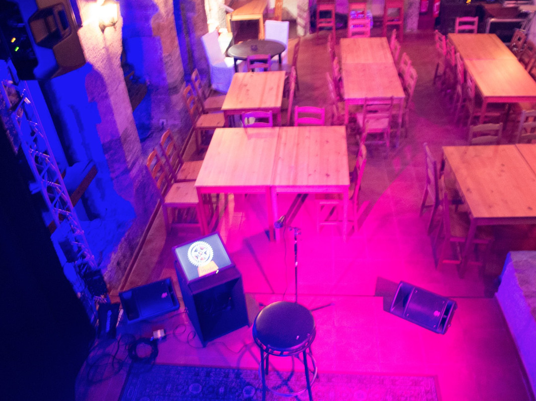 Gareoult旅游景点-Le Moulin à Paroles