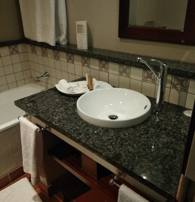 Frontier Inn and Casino主图