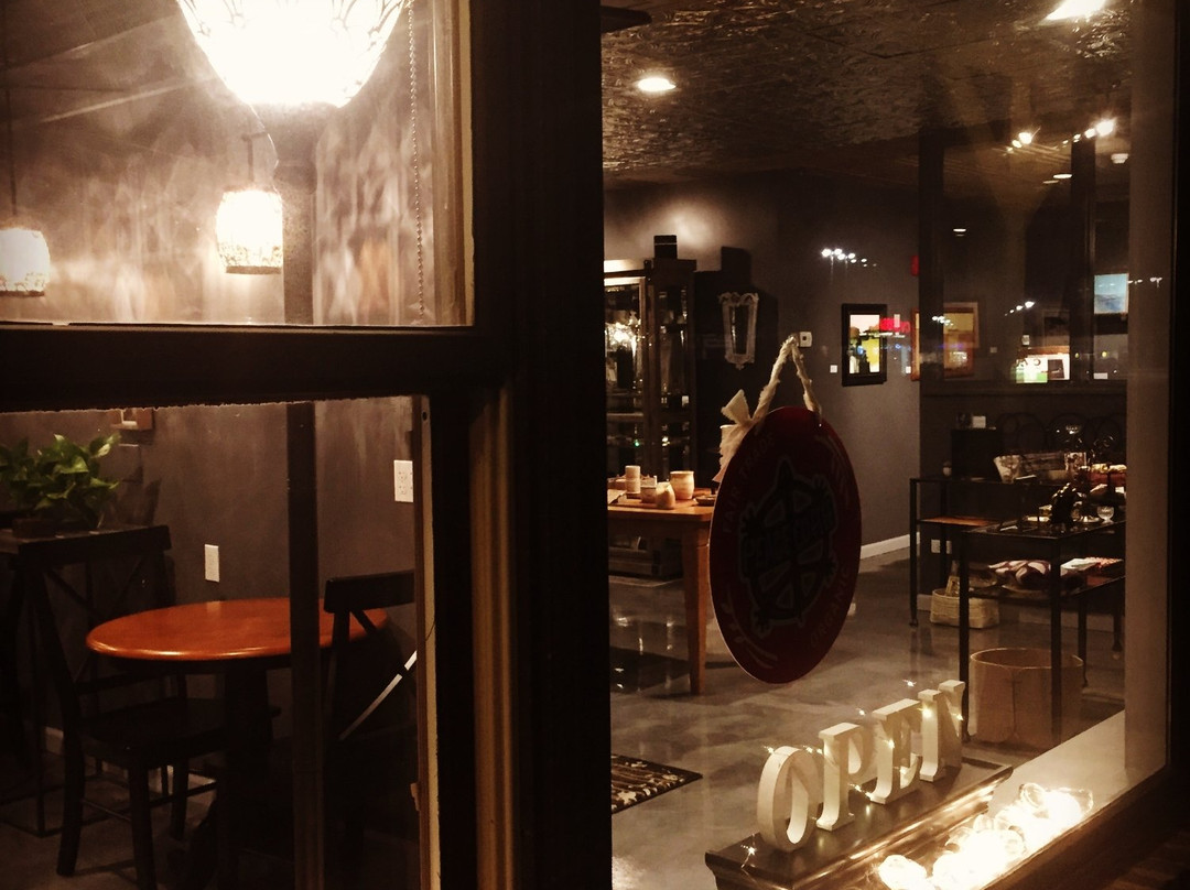 Coquelicot Gallery and Cafe-巴拉汀必去景点