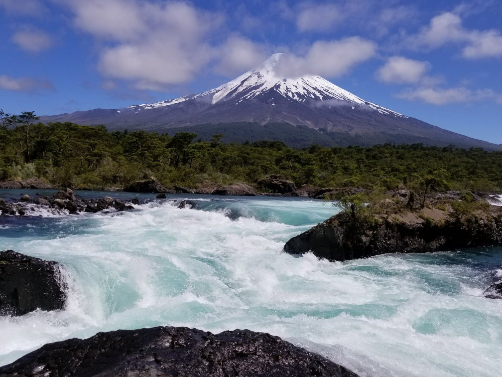 Ensenada旅游景点-Parque Nacional Vicente Perez Rosales
