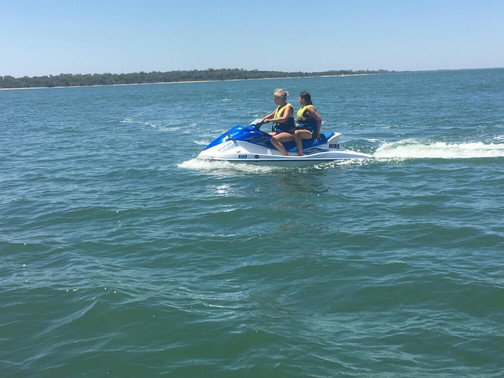 Stag Watersports-曼杜拉必去景点