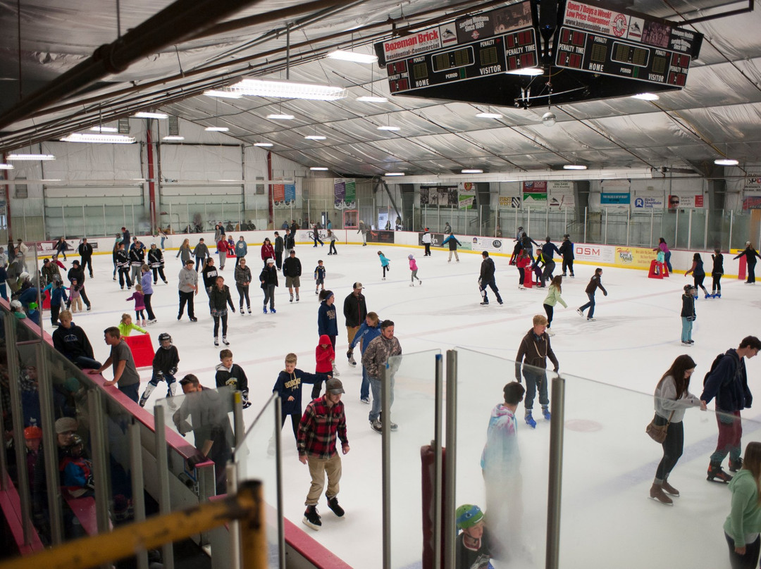 Haynes Pavilion and Ressler Motors Ice Rink-博兹曼必去景点