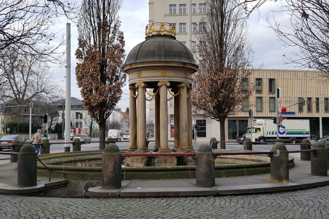 Artesischer Brunnen-德累斯顿必去景点