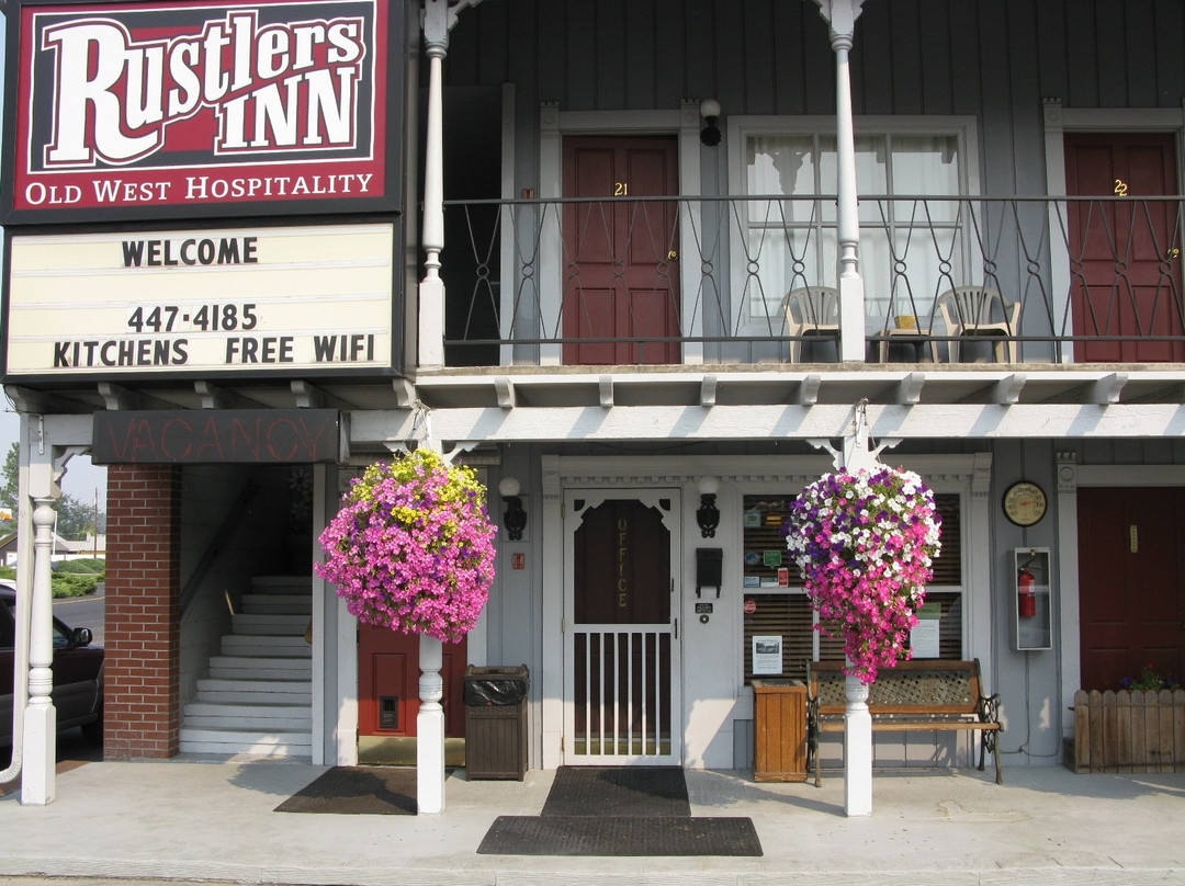 Powell Butte酒店住宿-Rustler's Inn
