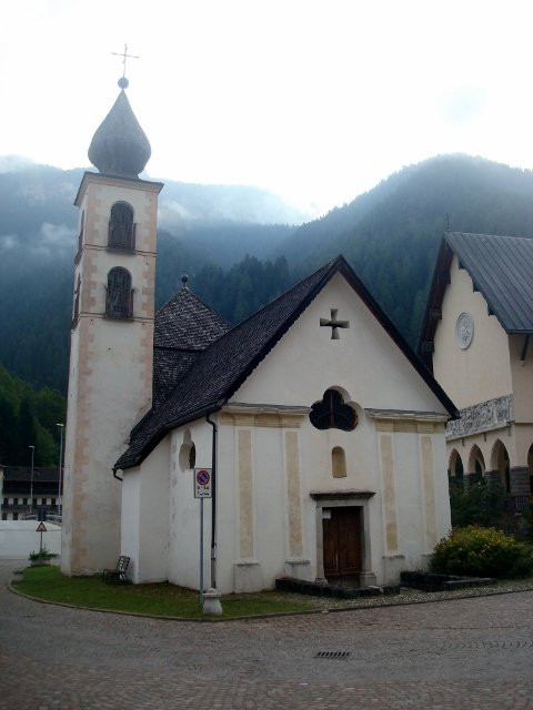 Chiesa di Santa Maria delle Grazie - Calloneghe-罗卡皮耶托雷必去景点