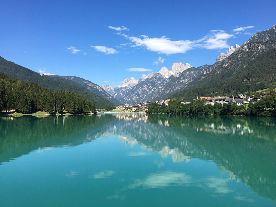 Lago di Auronzo景点图片