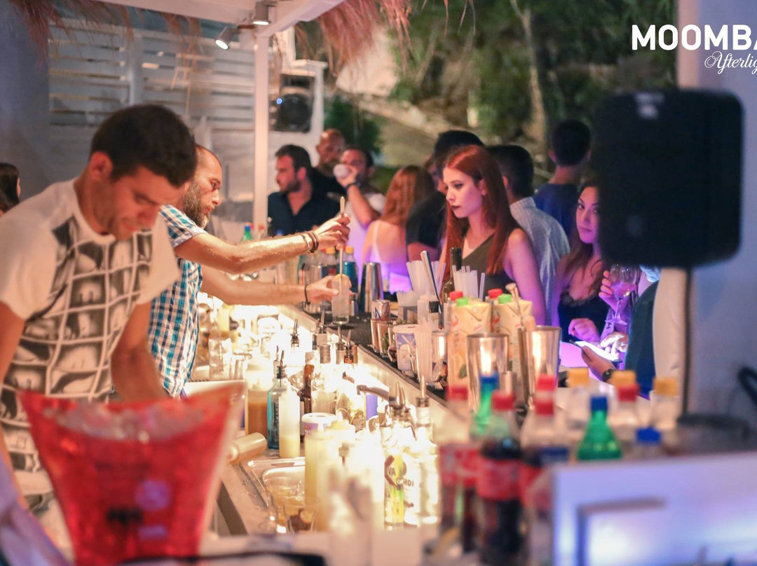 Moomba Afterlight-Andros Town必去景点