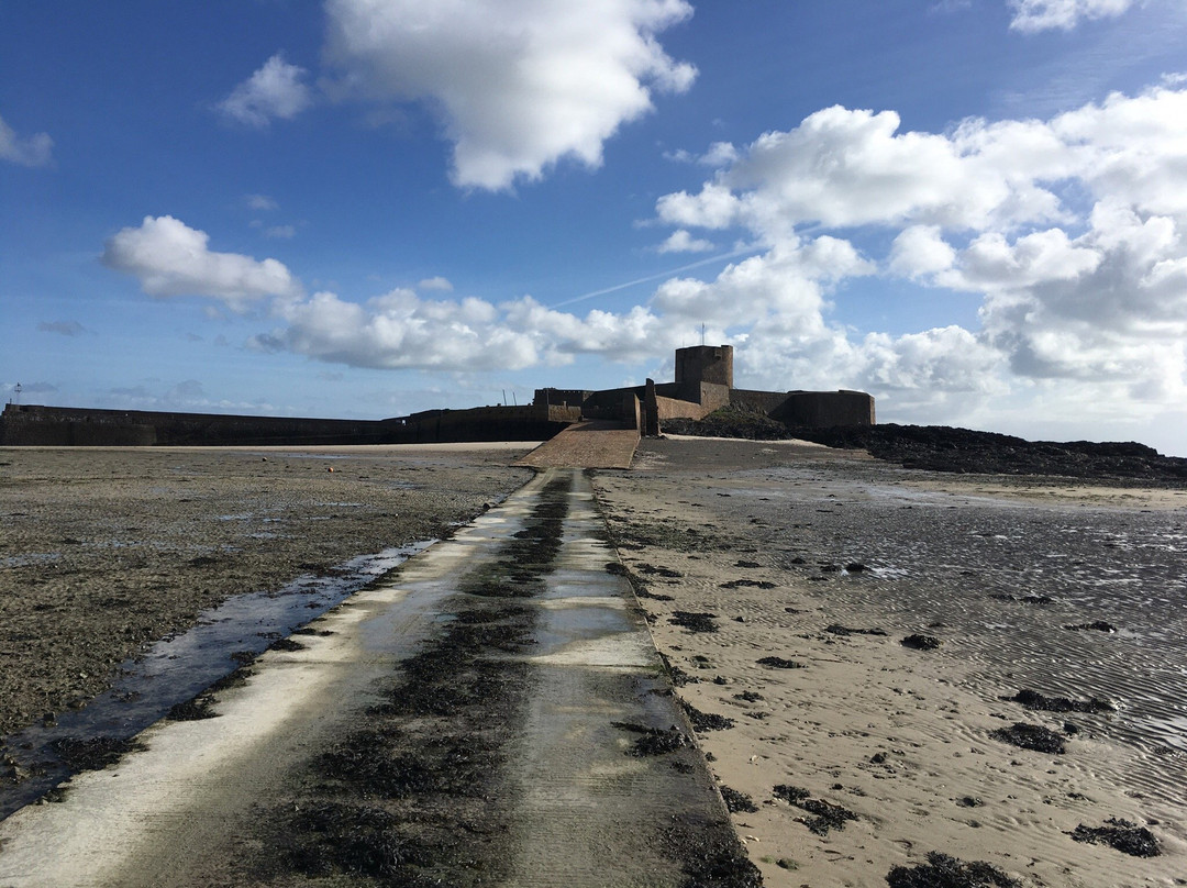 St Aubin's Fort-St. Aubin必去景点