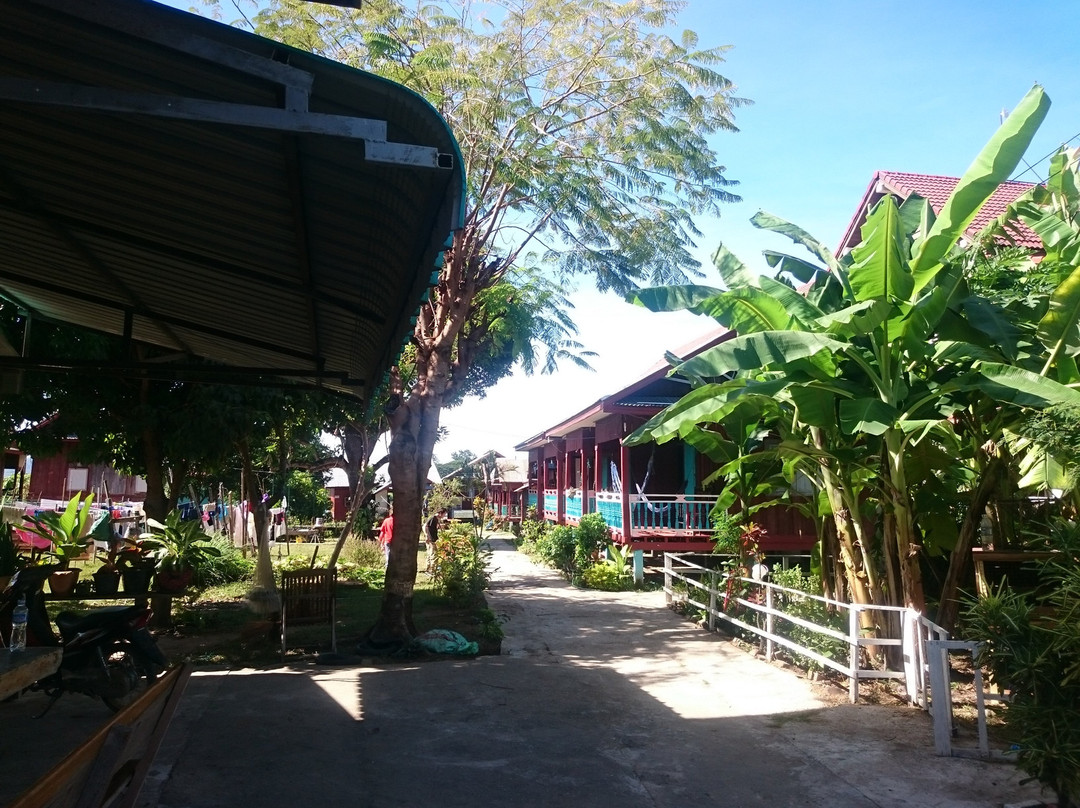 Mr B's Sunset View主图