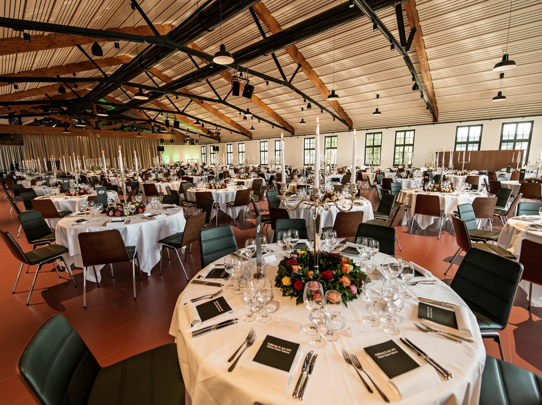 Emil Frey Classics AG: Event Center-Safenwil必去景点