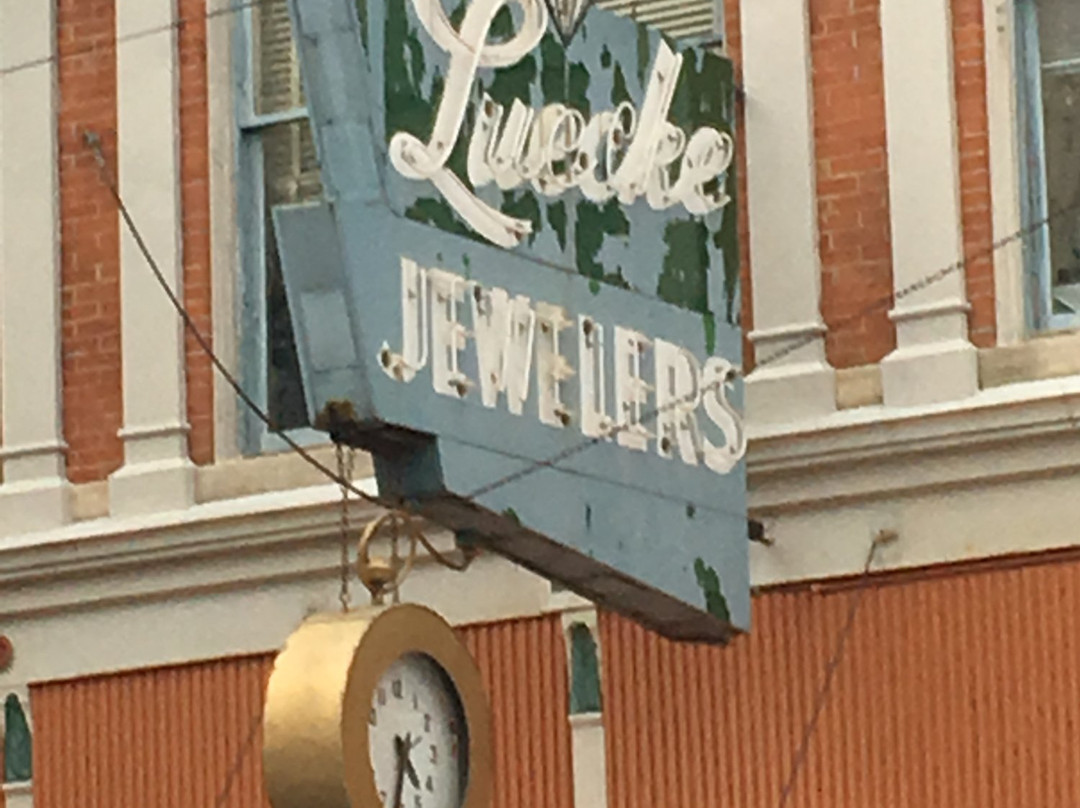 Luecke's Antique Mall-弗里波特必去景点