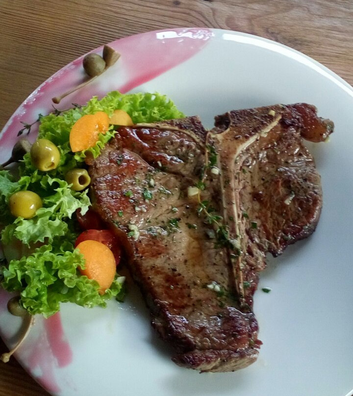 Pobierowo餐馆和美食-Buraczki I Spolka