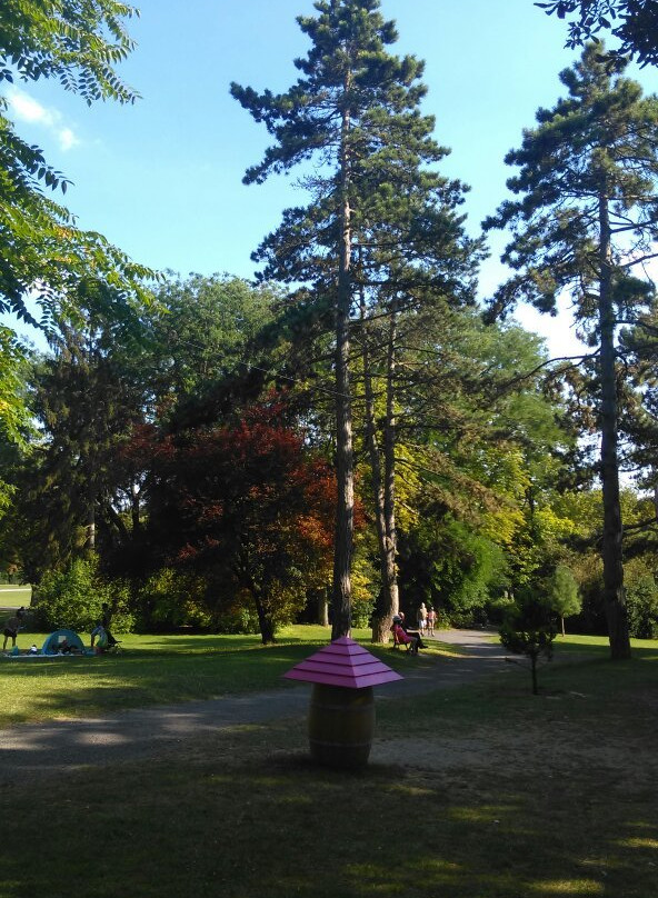 Parc de Champagne-兰斯必去景点