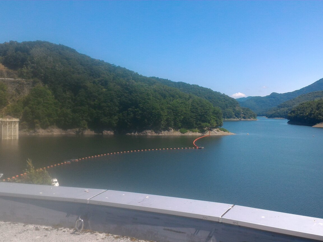 Lake Kanayama-南富良野町必去景点