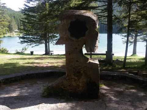 Monument to the Heroes and Partizans of World War II-Zabljak必去景点