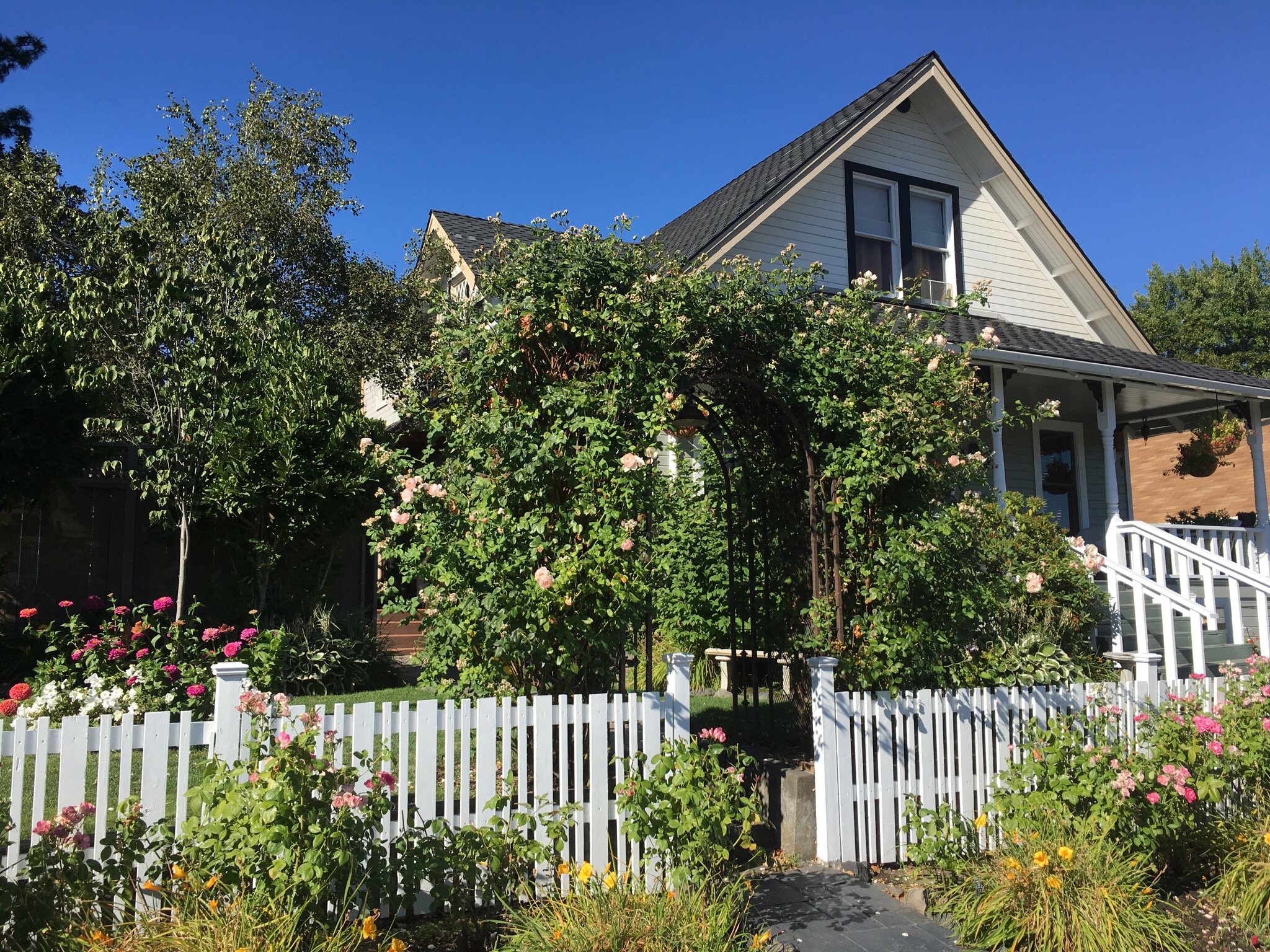 R & R Guest House-官方