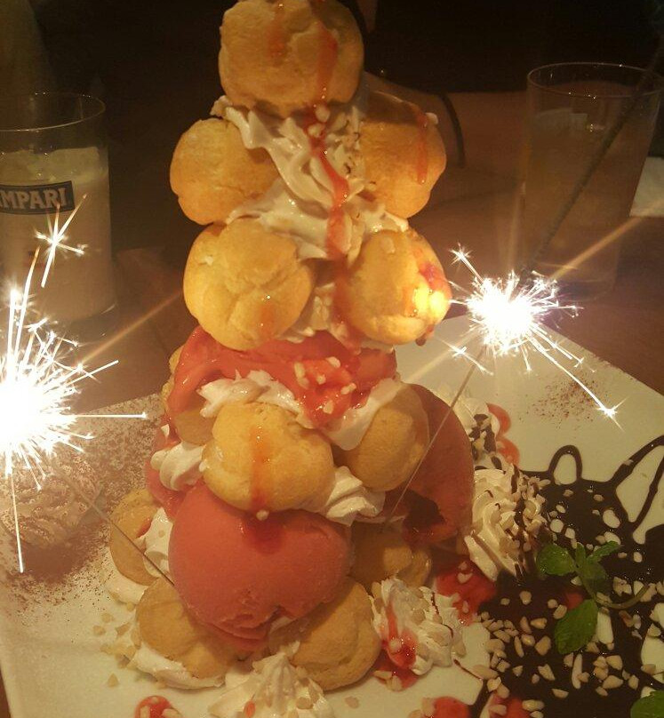 和牛ワインバル80 梅島店