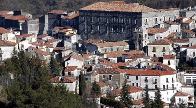 Palazzo Rinascimentale Martirano-Spinelli-Aieta必去景点