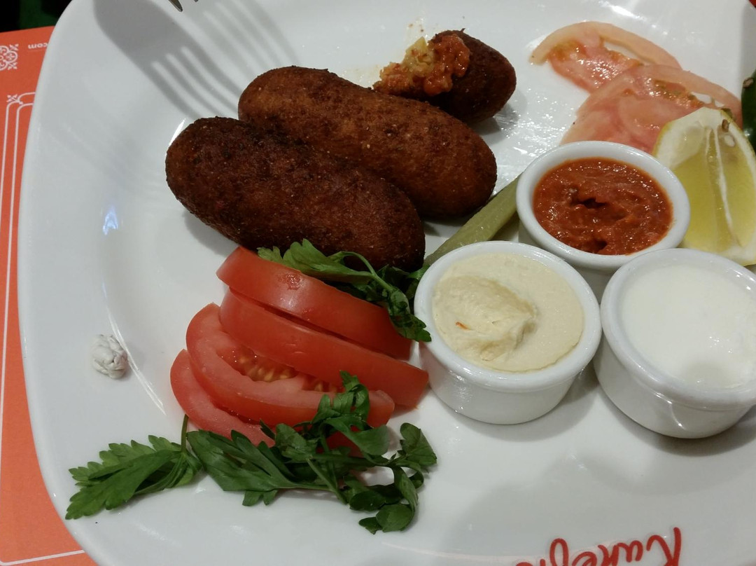 Farwaniya餐馆和美食-Kunefis