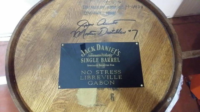 Owendo旅游景点-No Stress Bar