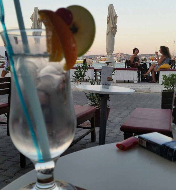 Tius Bar-切什梅必去景点