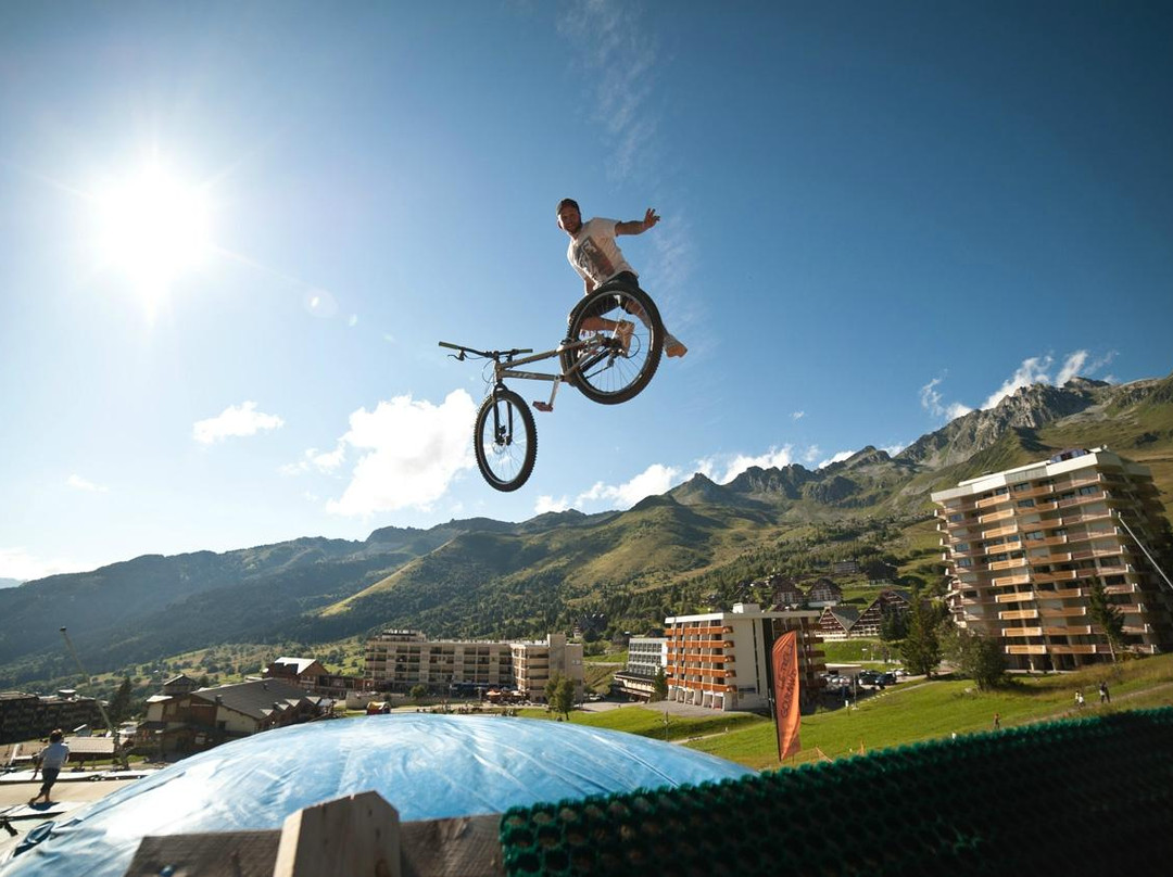 Big Air Bag ESF景点图片