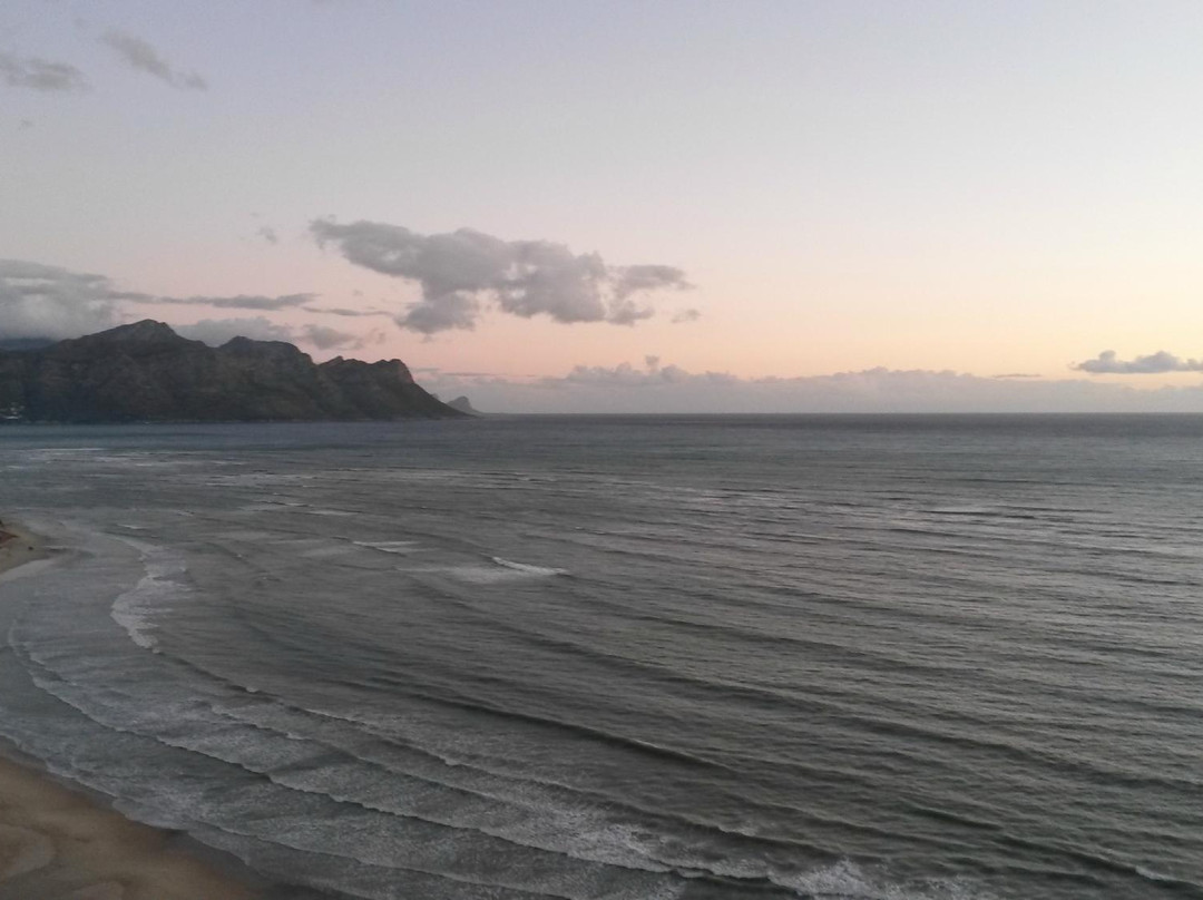 Strand Beach-斯特兰必去景点