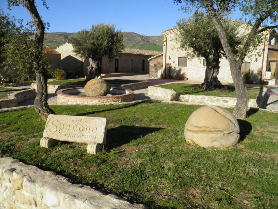 Assoro餐馆和美食-Sperone Agriturismo