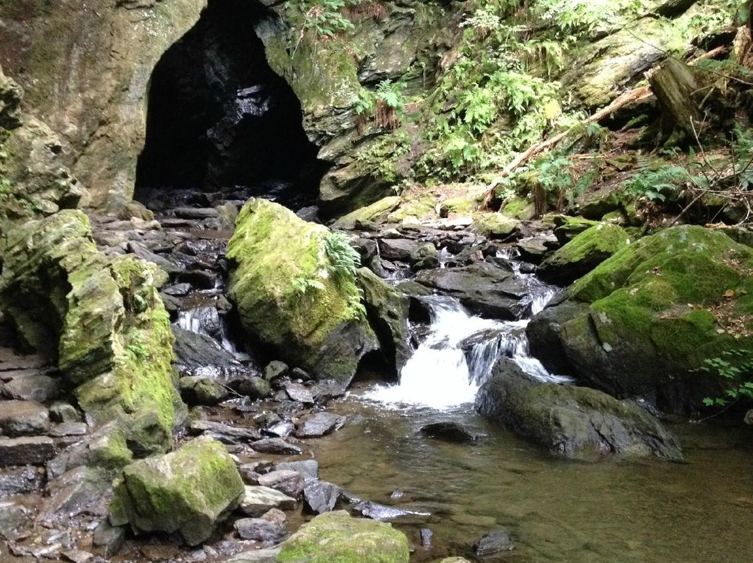 Stone Church-Dover Plains必去景点