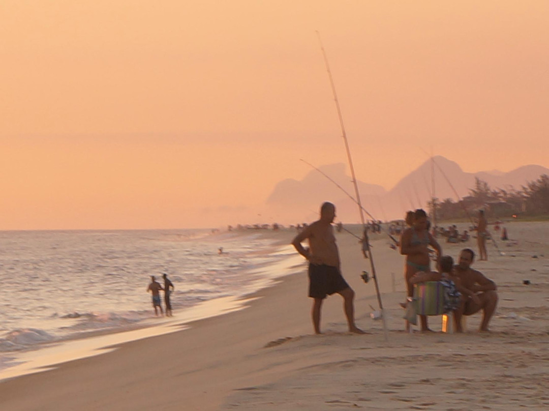 Praia de Cordeirinho-Marica必去景点