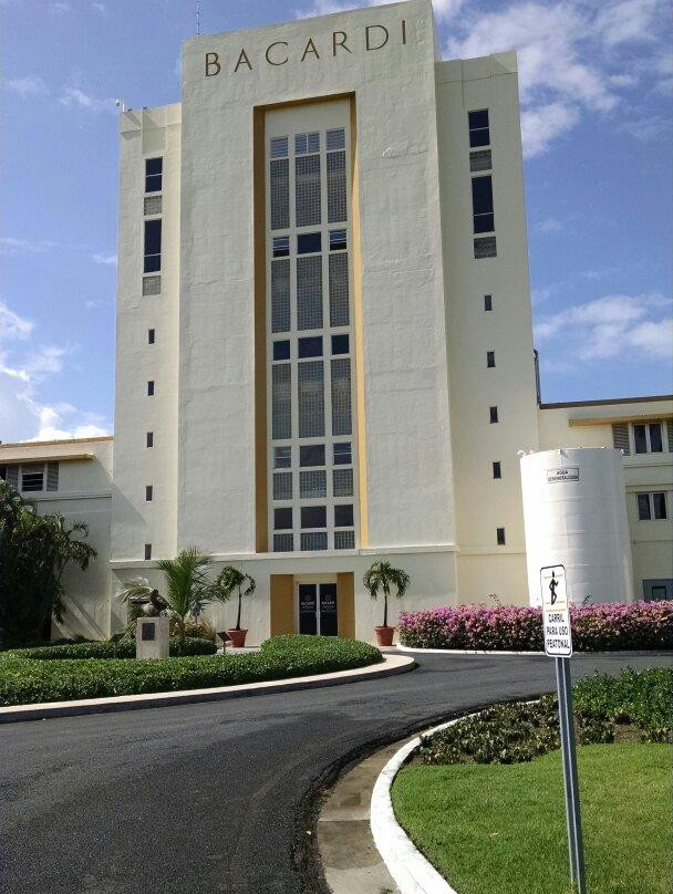 百家得朗姆酒场-Catano必去景点